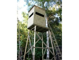 Kanzel aus Holz